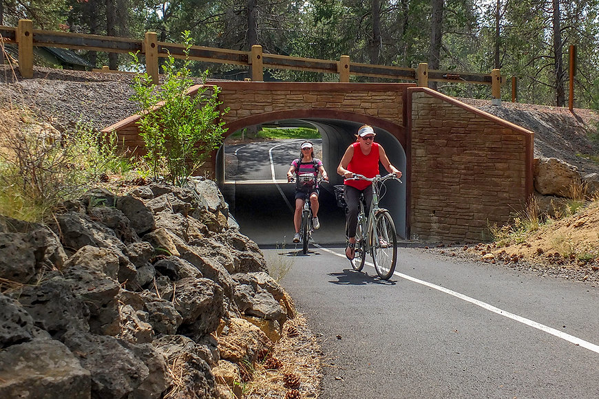 Pedal the Pathways Sunriver Style - C81f8c 1b1c0f514858440fa46cb81ee9c9ce50~mv2