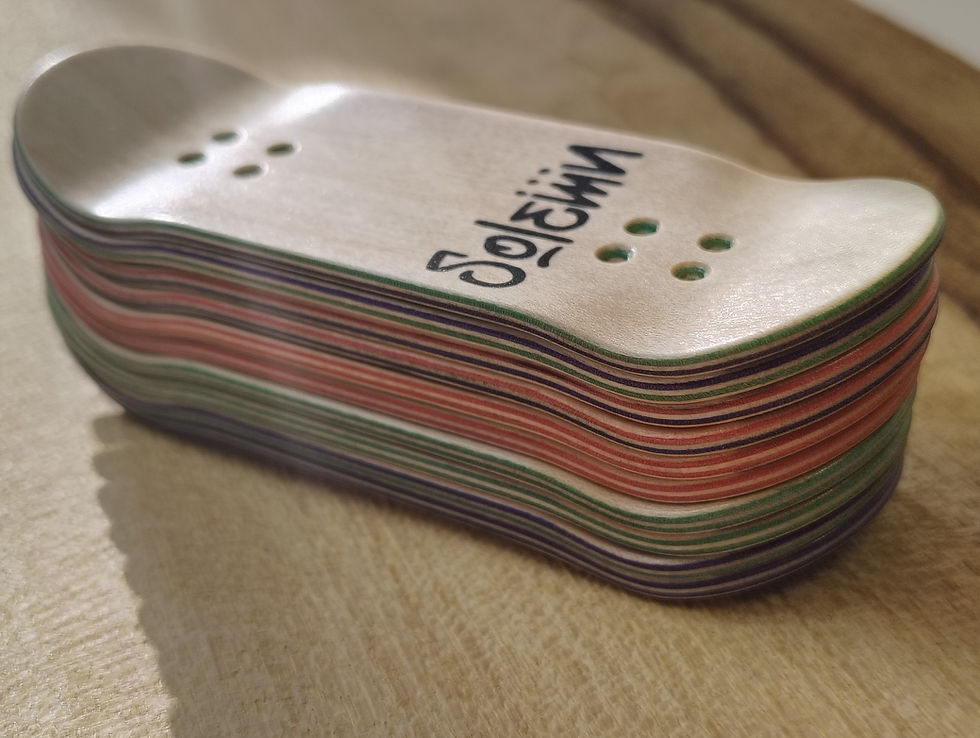 Thumbnail: Solemn Fingerboard deck