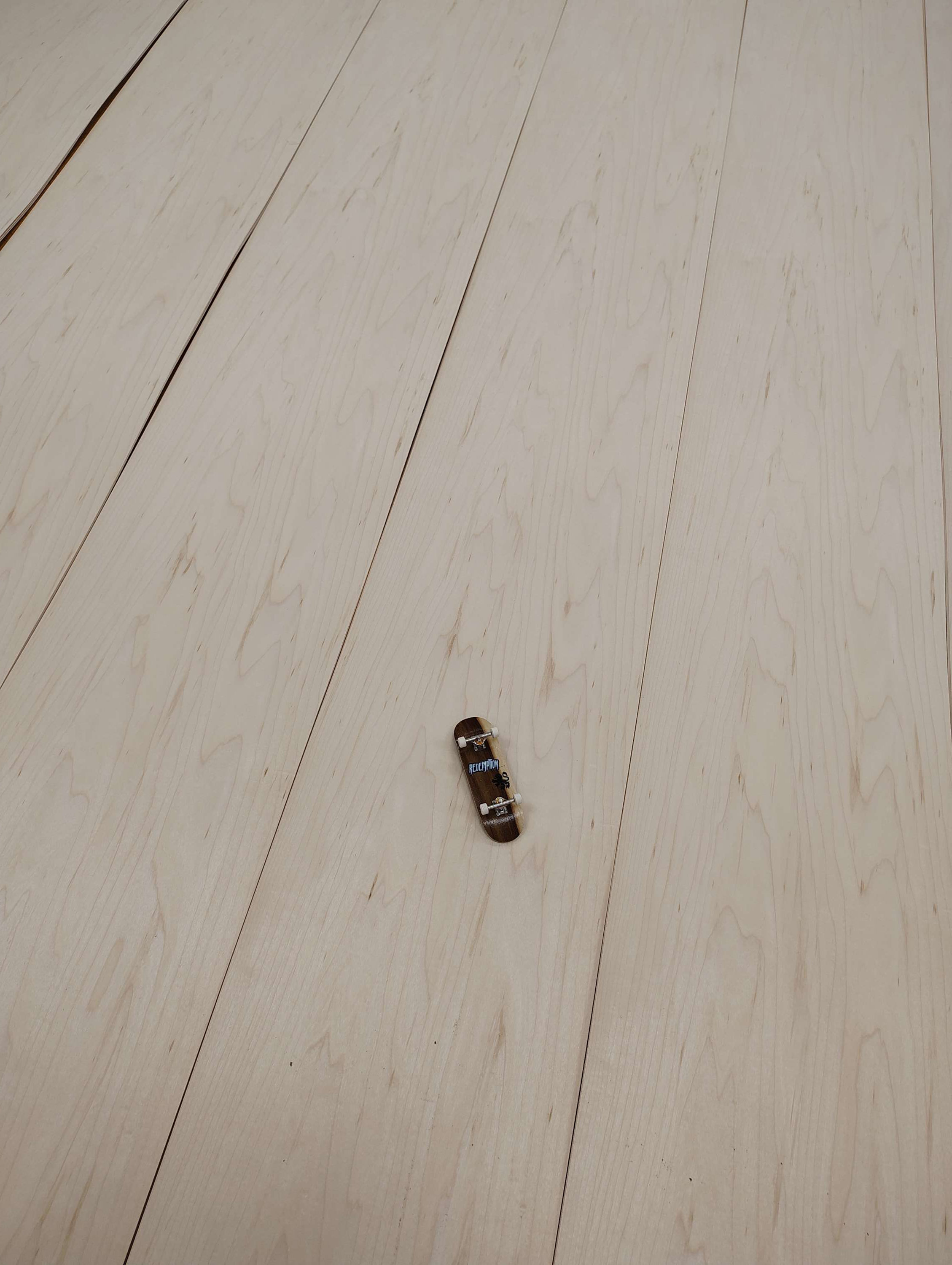 Figured Maple Veneer 4 sheets + Decks #V4