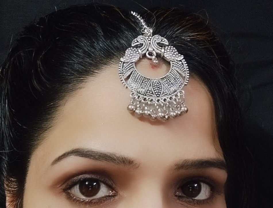 Oxidized Ganesha Ball Chain Maangtikka