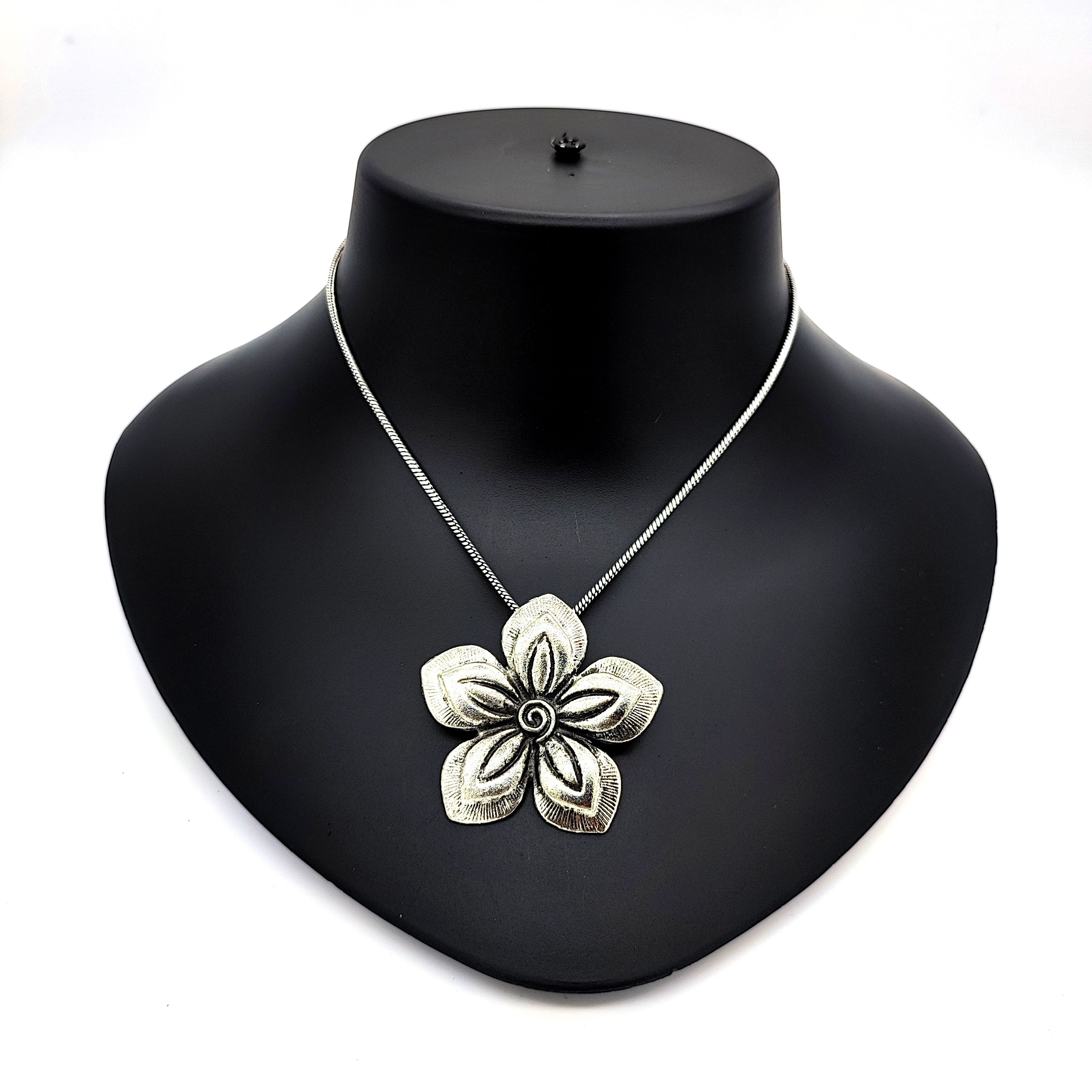 Fashion Jewelry Set, Oxidized Flower Pendent Chain Necklace
