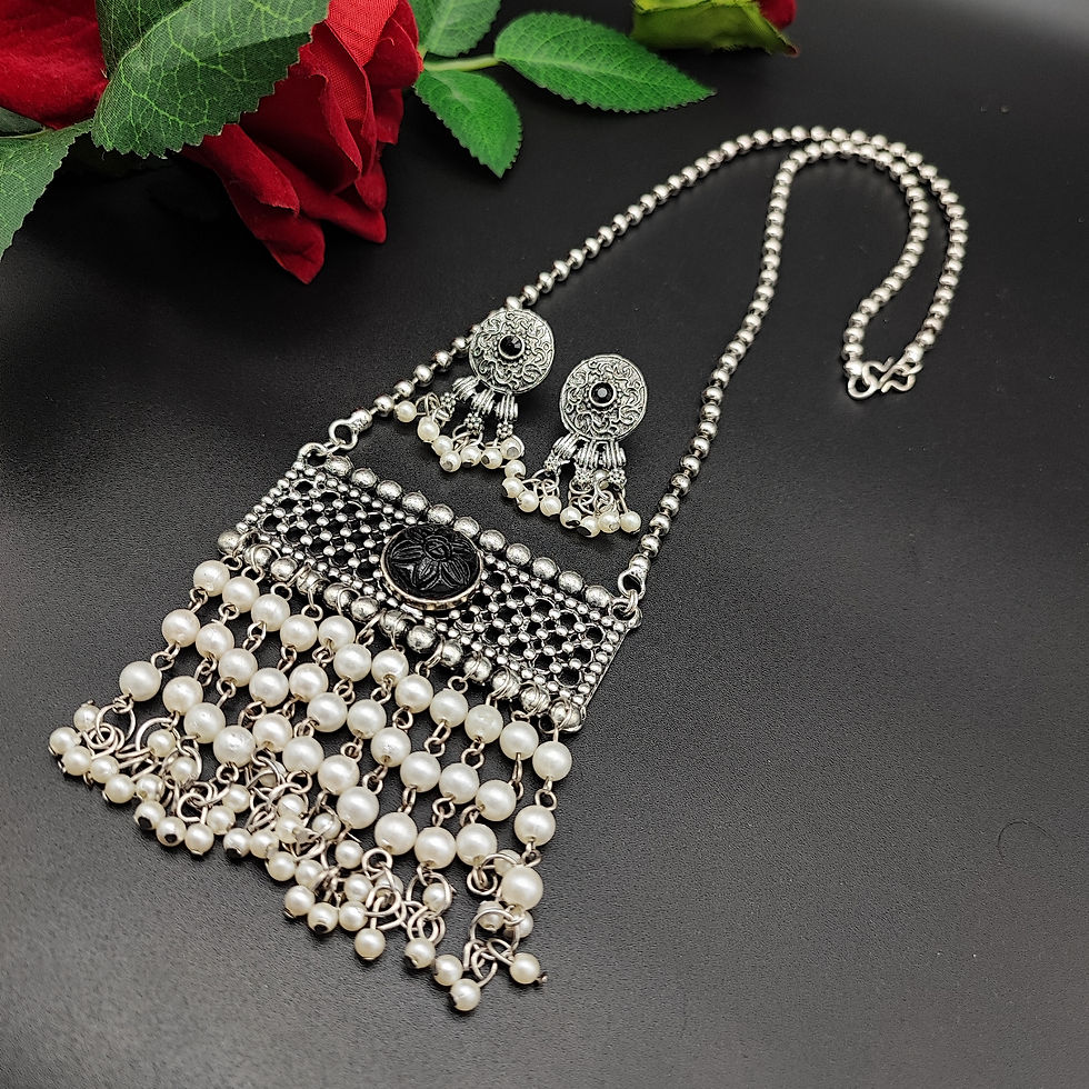 Thumbnail: Monalisa Engeving Stone Necklace Set With Earrings