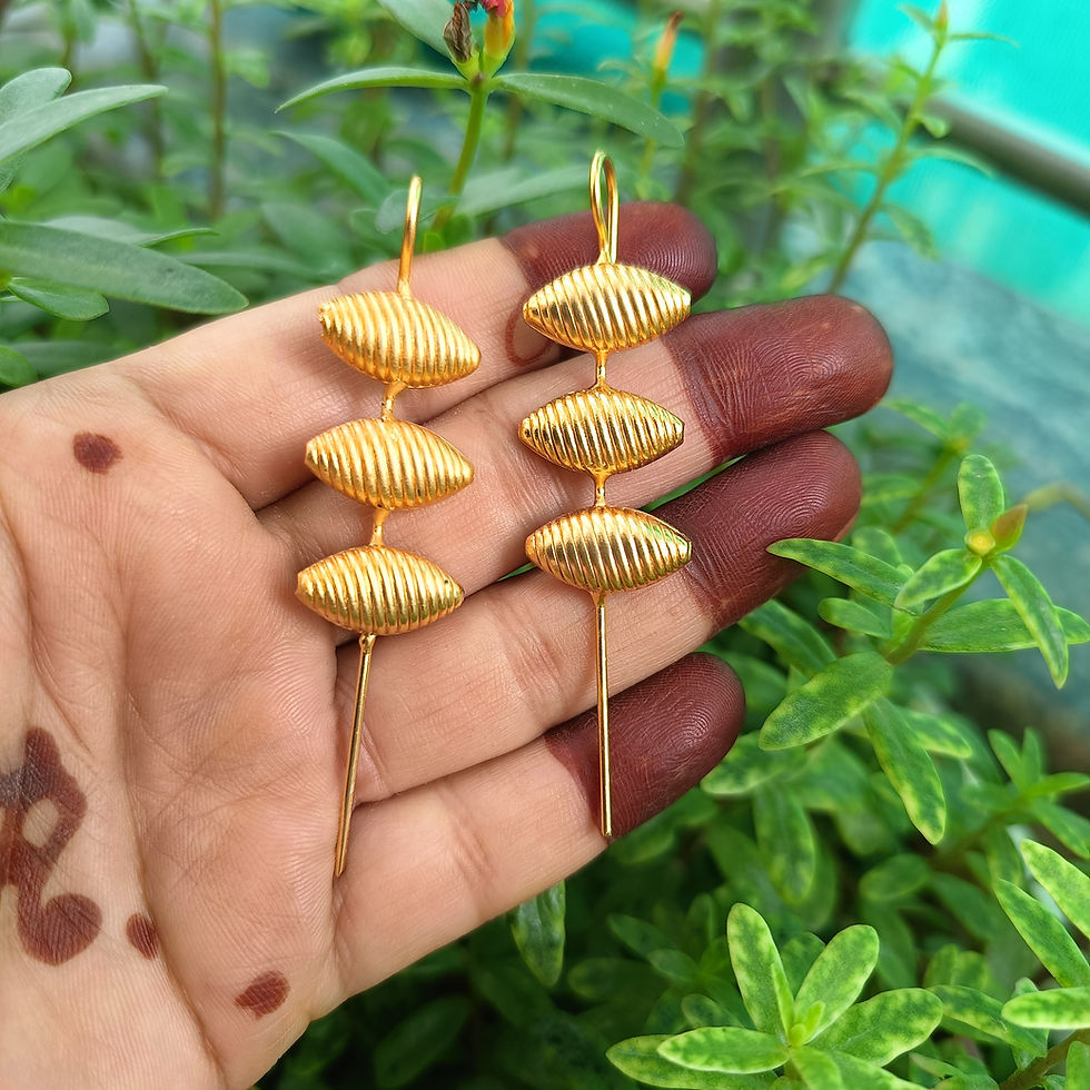 Gold replica sui Earcuff earrings