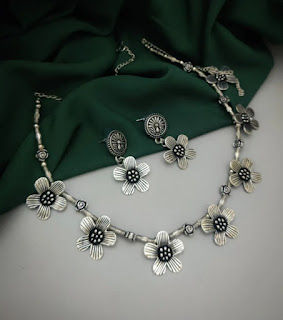 Beautiful Statement Flower Necklace Earrings Set