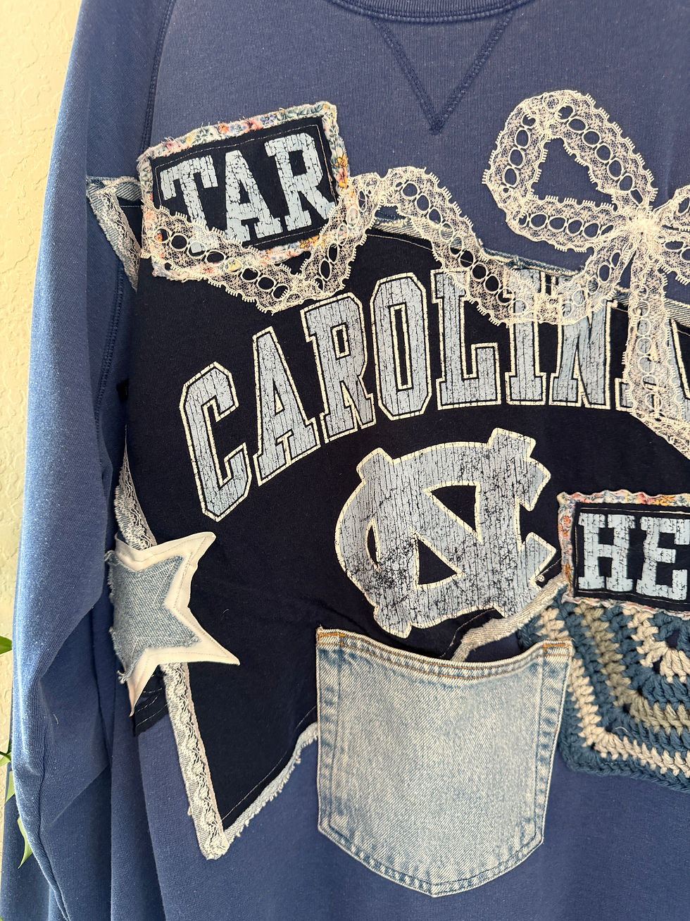 Thumbnail: Paisley UNC Sweatshirt