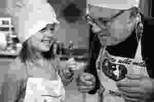 I snart tre måneder har jeg tråkket oppi familien min. Det er en fin ting. Det er folka mine. Det har fått meg til å tenke litt på hva jeg mener med "Vi". Er "vi" det samme som "du og jeg".