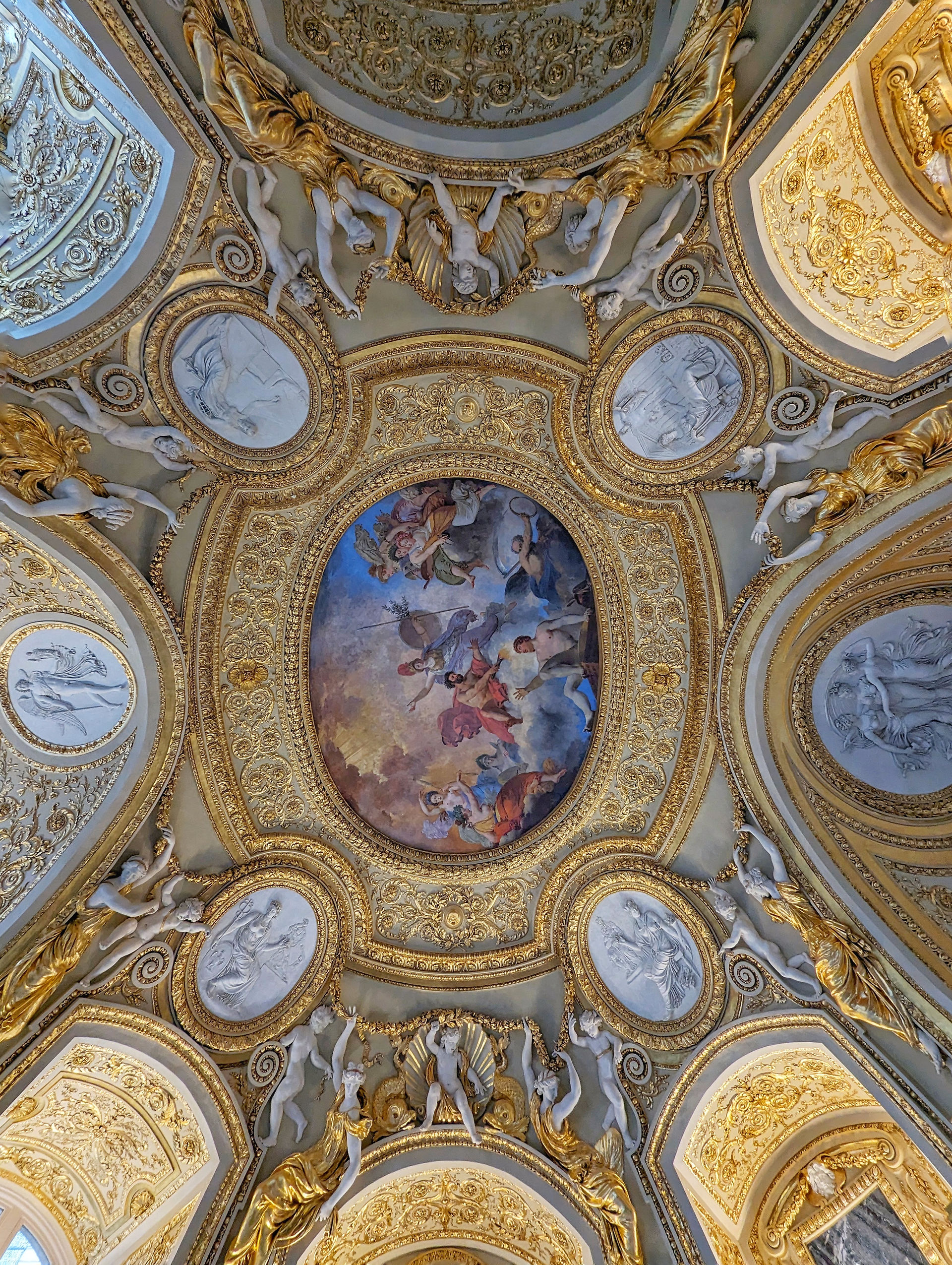 Louvre Art Everywhere