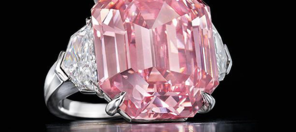 Pink diamond sells for world record