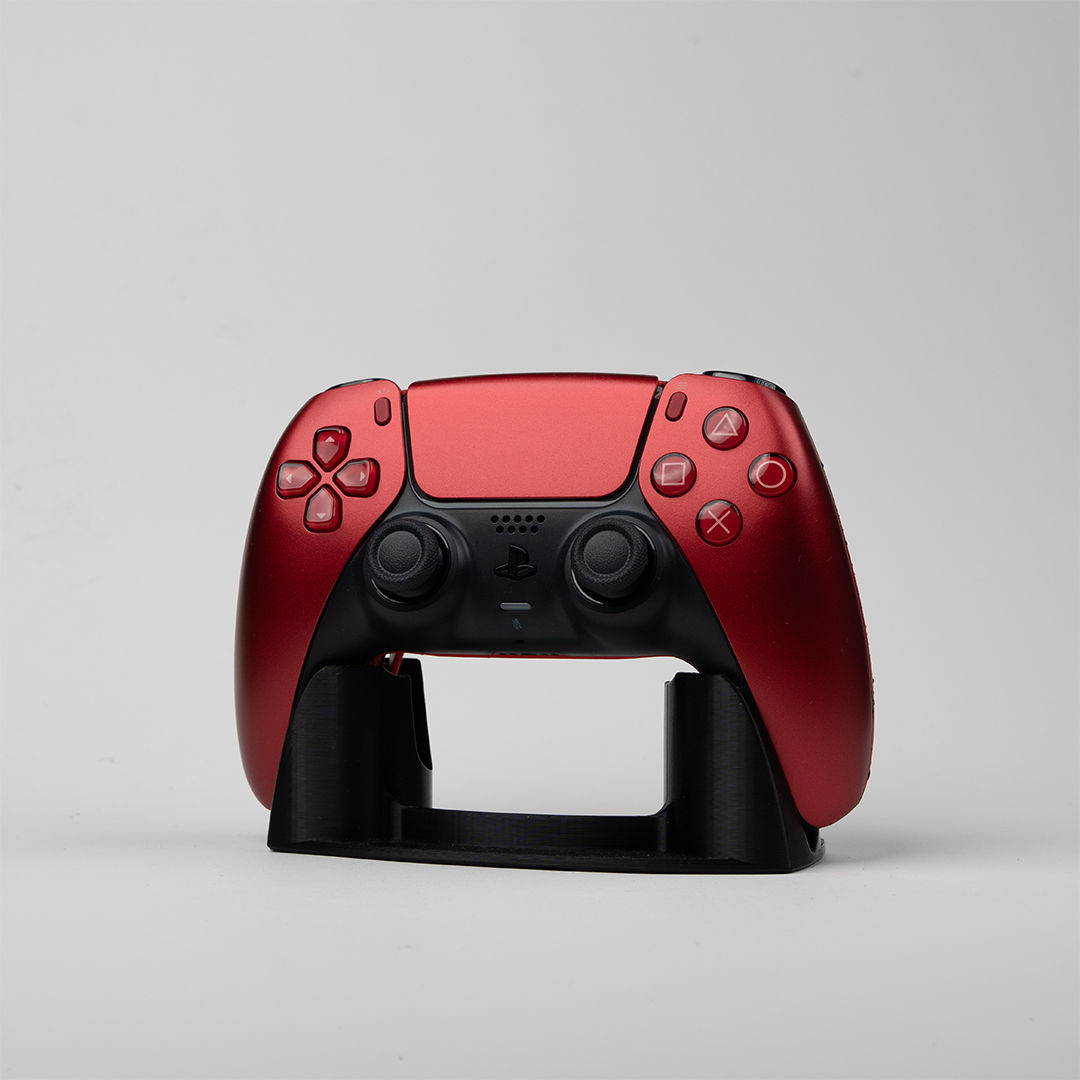 PS5 Volcanic Red