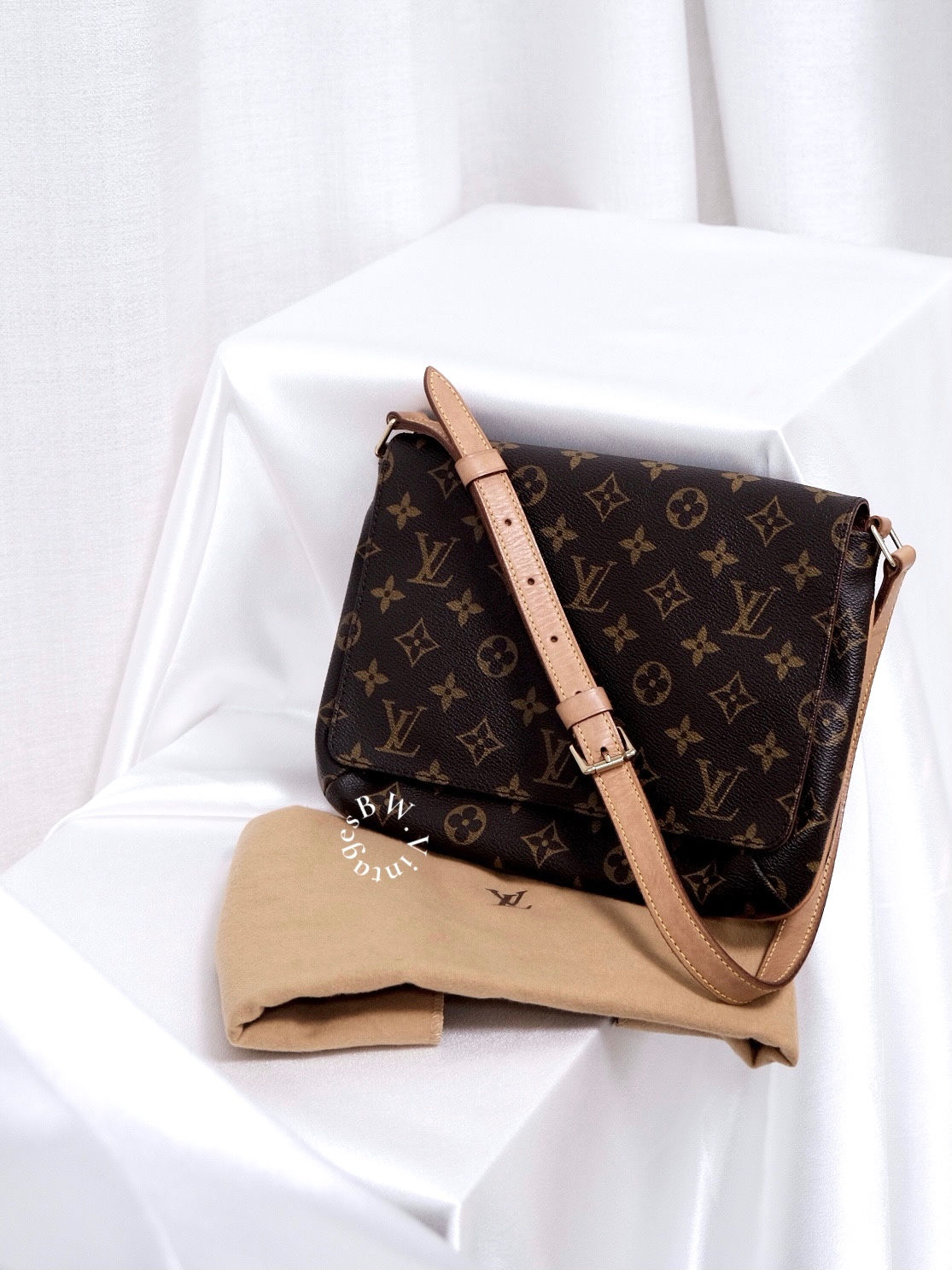 Louis Vuitton - Musette Tango Short Strap Bag with Dust Bag (Vintage from 1998)