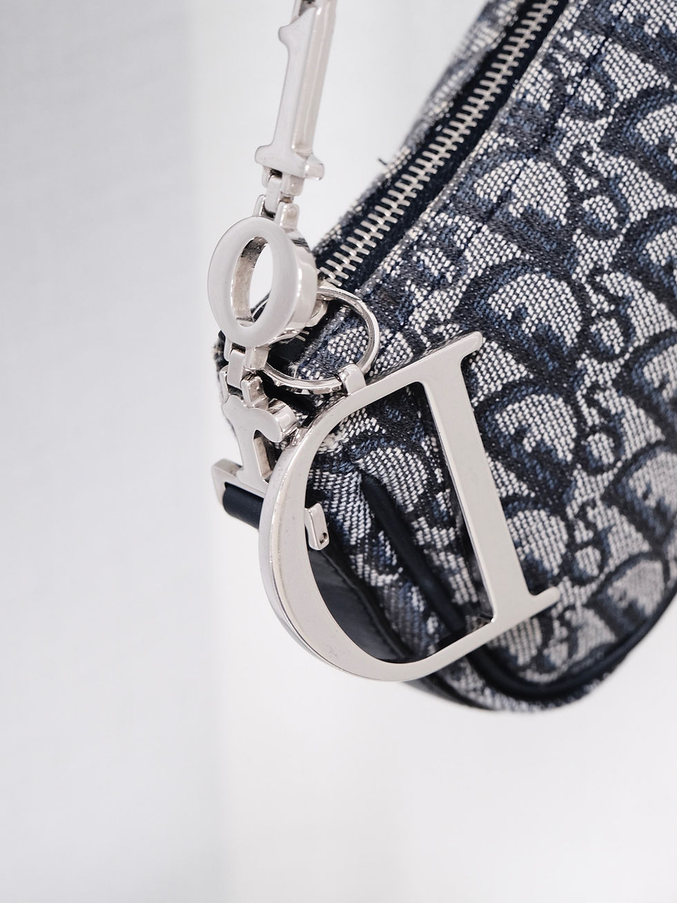 Thumbnail: Dior - Signature D Buckle Oblique Pochette with Full Set (Vintage)