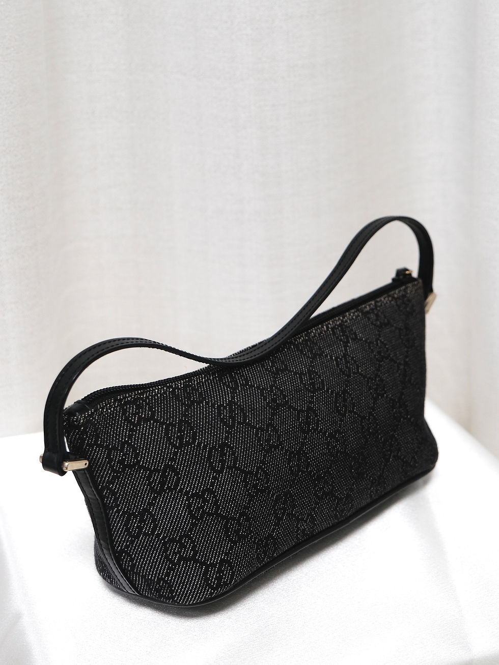 縮圖：Gucci - Black GG Monogram Handbag (Vintage from 1990s)
