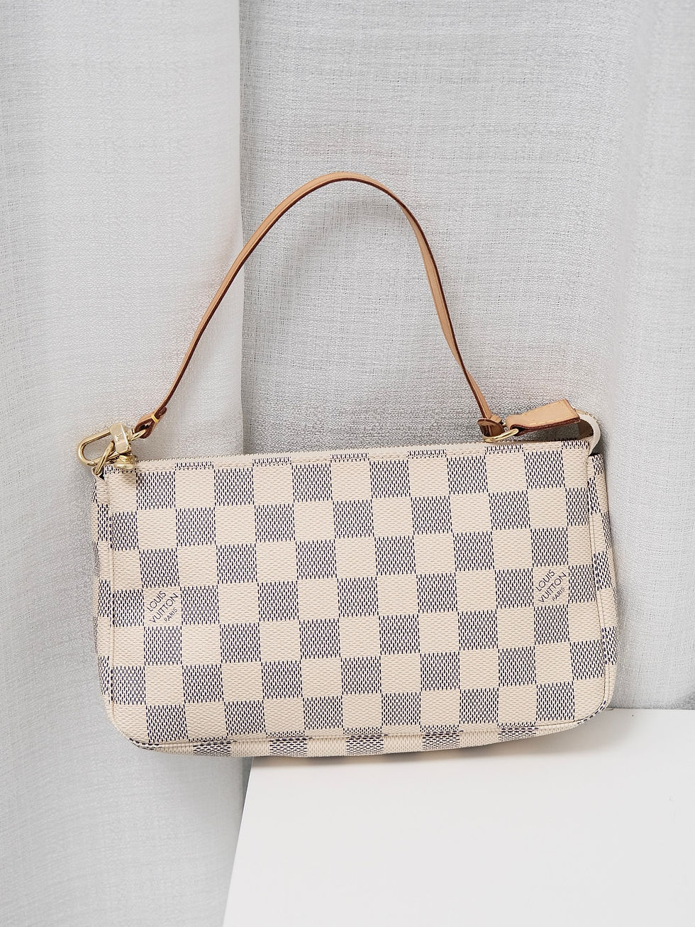 縮圖：Louis Vuitton - Damier Azur PM Pochette (Vintage)