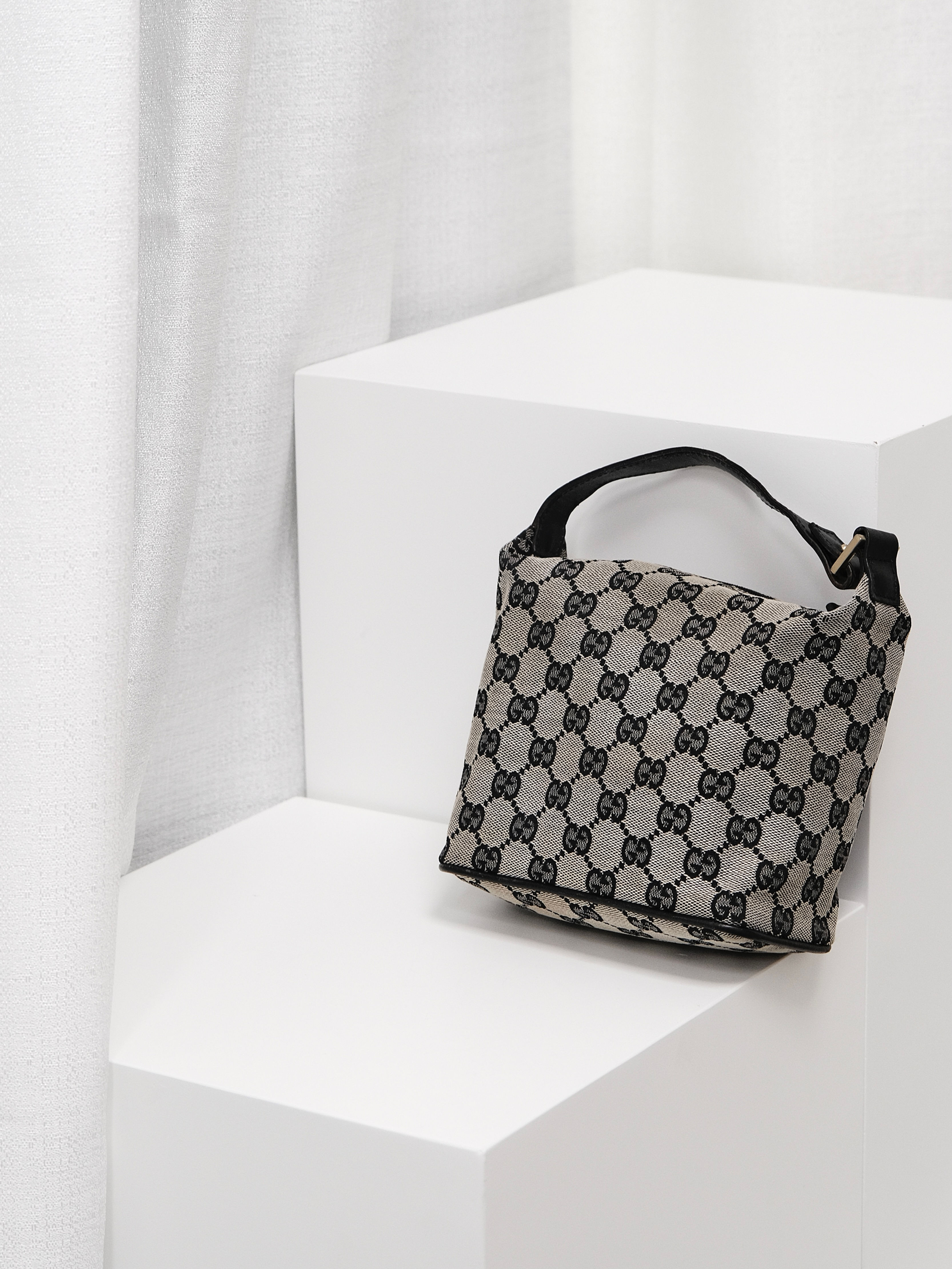 Gucci - Dark Grey Handbag (Vintage from 1990s)