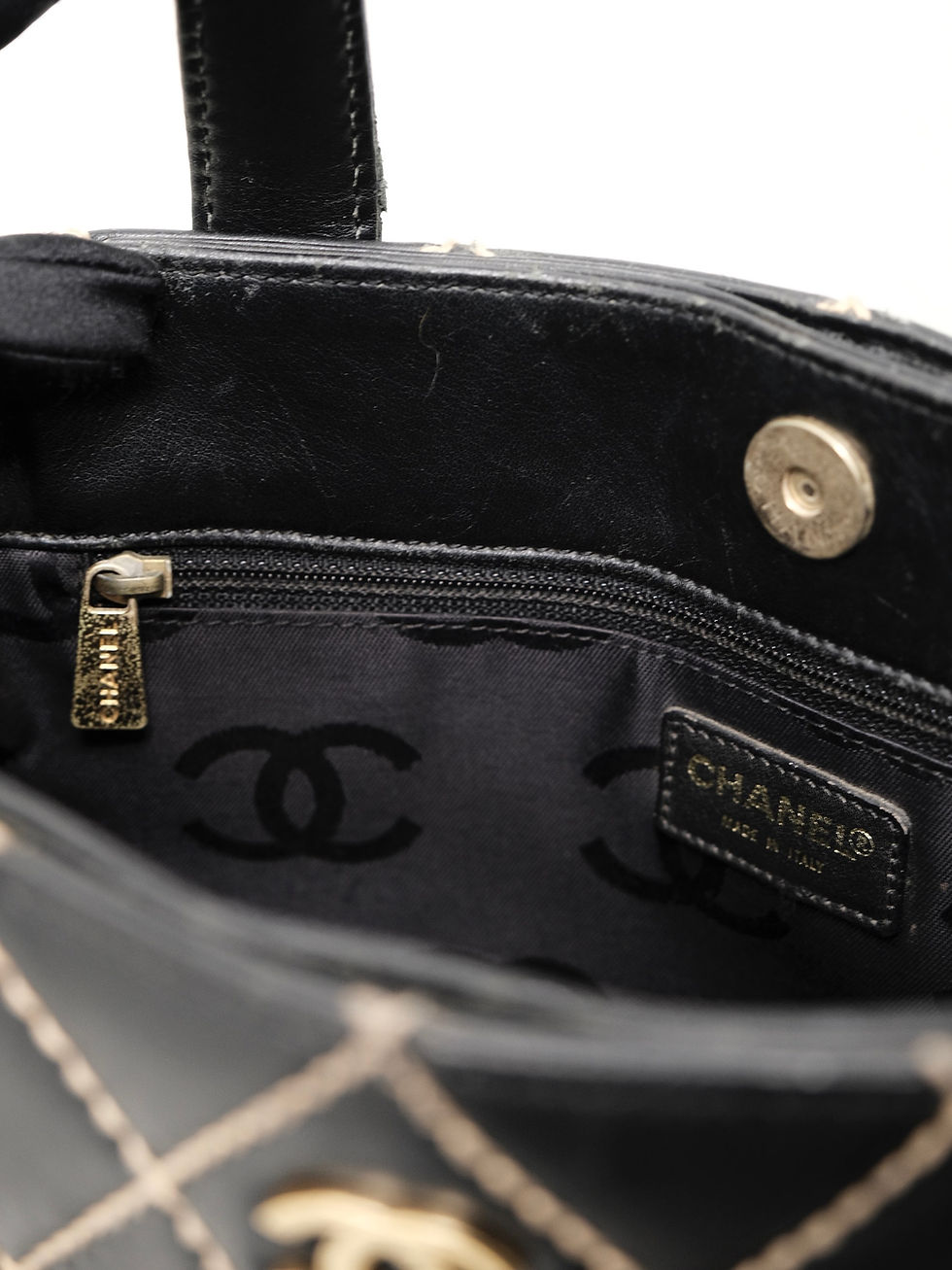 縮圖：Chanel - Black Vivian with Sticker, Dust Bag and Cards (Vintage from 2002-3)