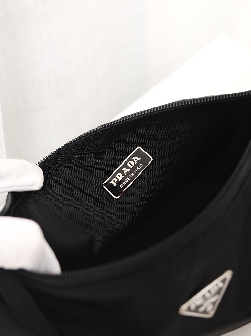 縮圖：Prada - Small 24cm Hobo Bag (Vintage)