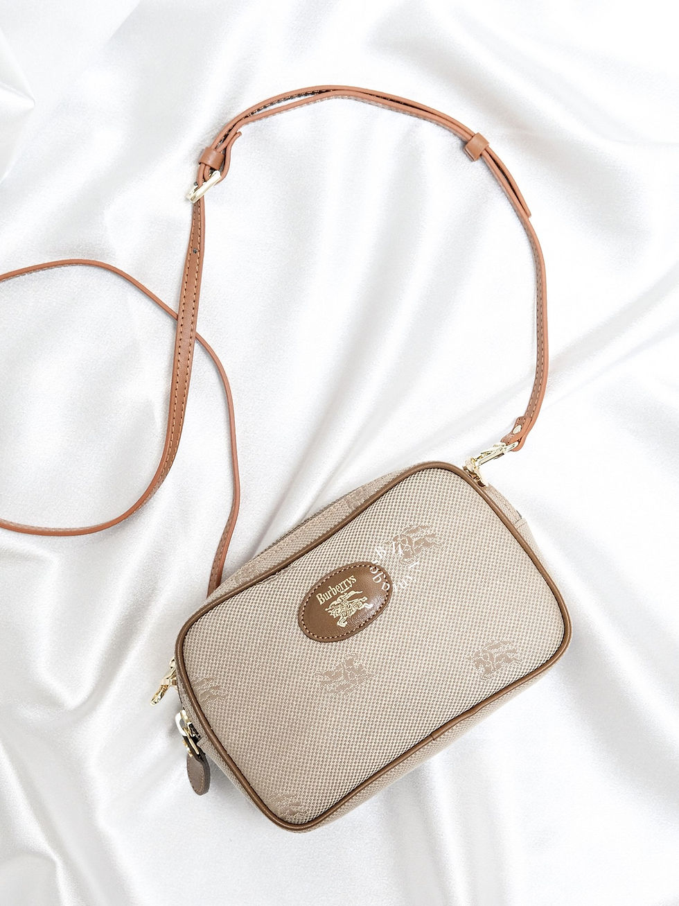 縮圖：Burberry - Pouch with Stap (Vintage from 1990s)