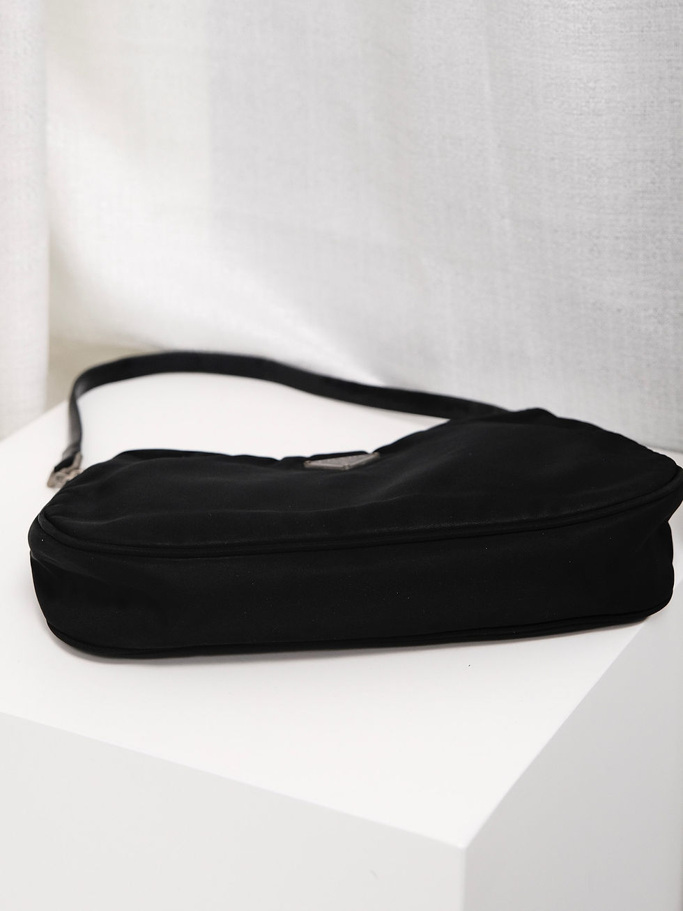 縮圖：Prada - Black Nylon Mini Cleo Bag (Vintage from 1990s)