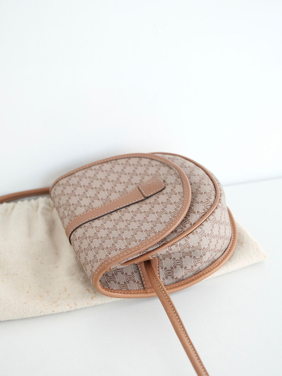 Thumbnail: Celine - Beige Macadam Small Crossbodybag with Dust Bag (Vintage) 
