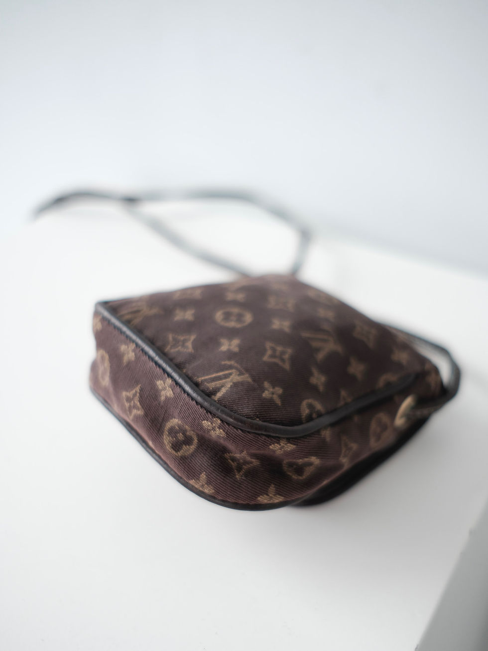 Thumbnail: Louis Vuitton - Denim Monogram Mini Crossbodybag (Vintage)