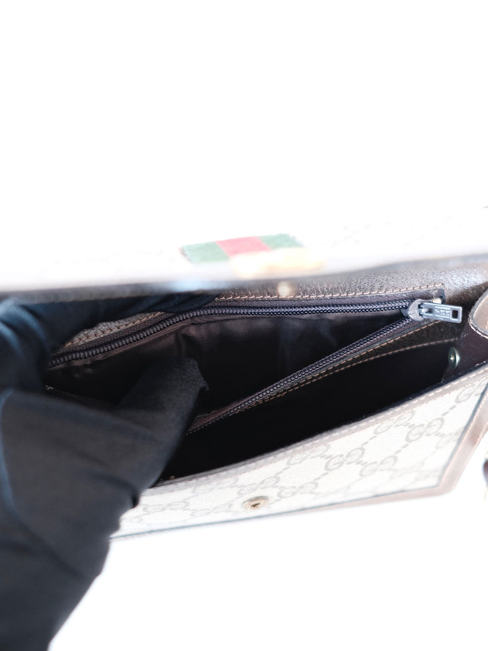 縮圖：Gucci - Brown Monogram Wallet with Chain (Vintage)