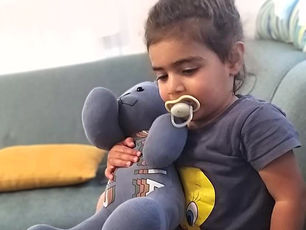 דובי מחולצה של אור הלוחם