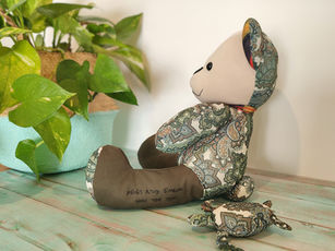 בשבילי נברא העולם, ואנוכי עפר ואפר