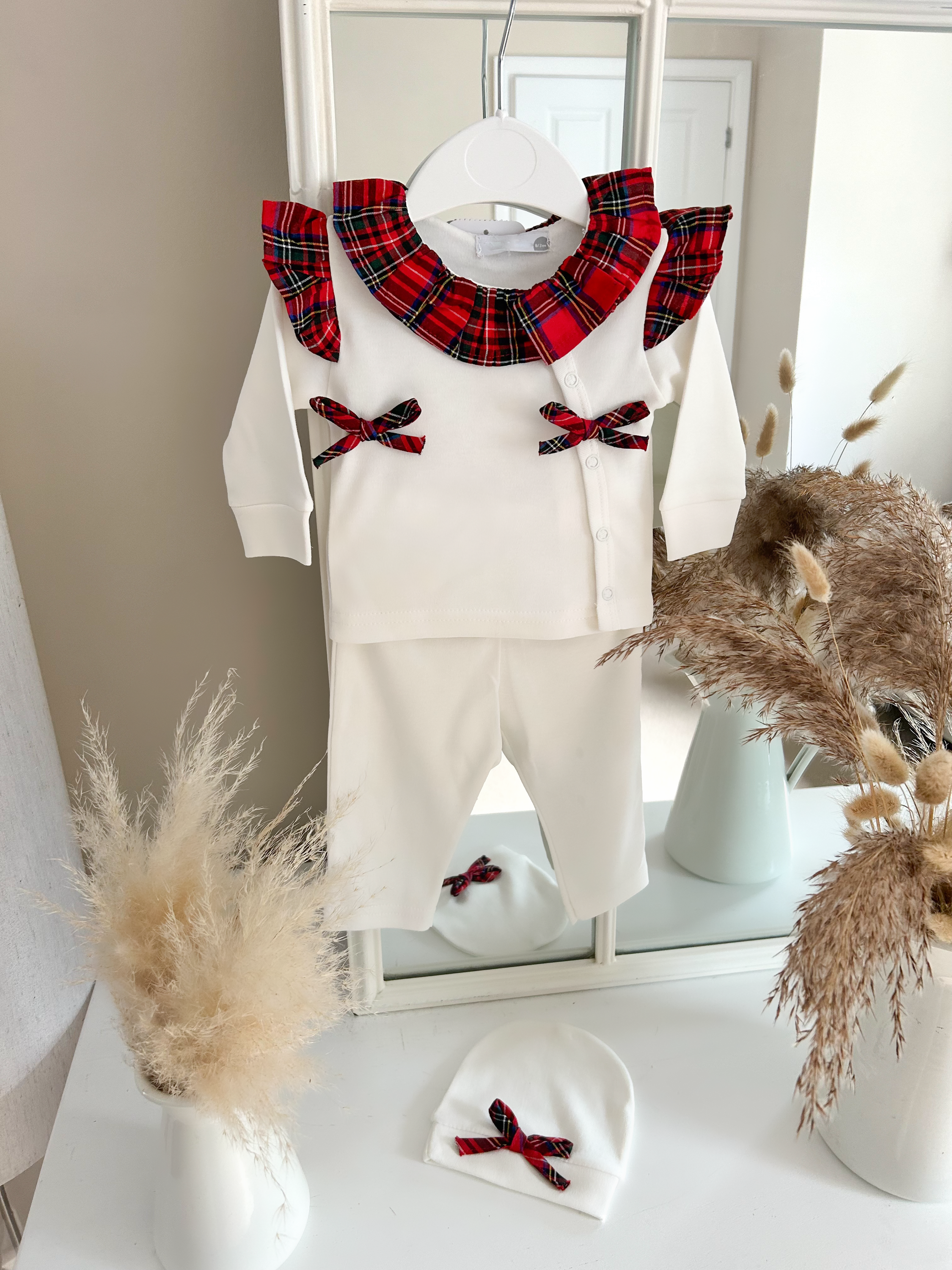 Cream Tartan 2 piece set with Hat