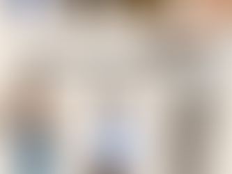 Fashion collage featuring three women in casual outfits with oversized bags and blazers. Text: "THE MOTHERSHIFT EDIT: What everybody is wearing right now."