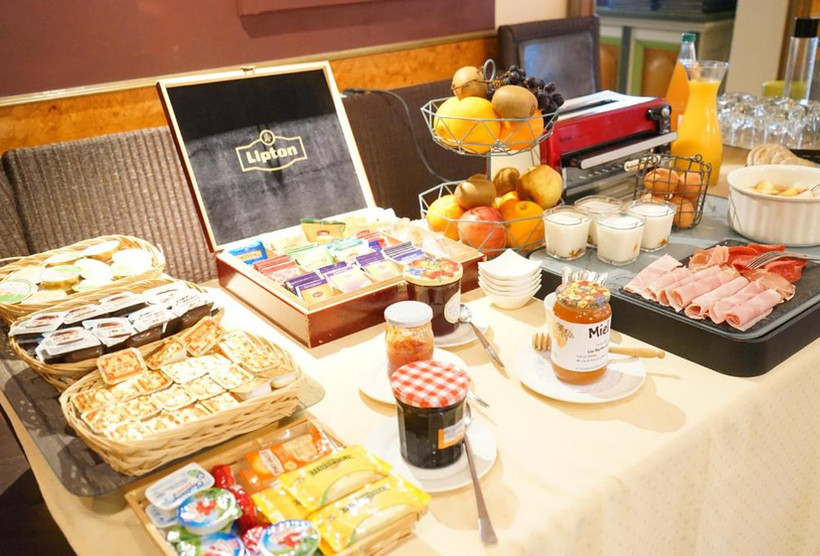 Petit-déjeuner à L'Auberge Weidendall