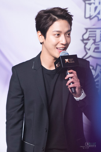 c83205_bd9367f85dab4f9e8889af8cf83a3231~mv2_d_1200_1800_s_2.jpg