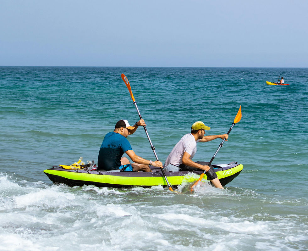 1/2 JOURNÉE KAYAK BI-PLACE DANS LES CRIQUES DE GIENS (HYÈRES)