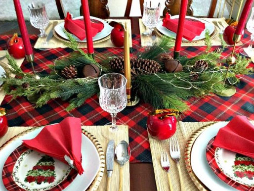 Εύκολη Διακόσμηση Πρωτοχρονιάτικου Τραπεζιού σε 3 λεπτά
