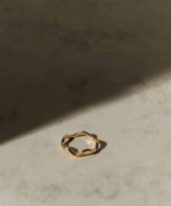 Fluid Gold Wave Ring