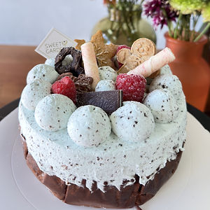 Peppermint Chocolate Basque Cheesecake
