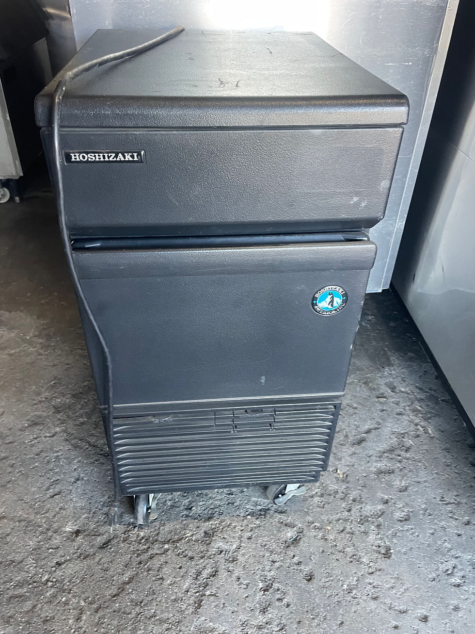 hoshizaki ice maker cubes