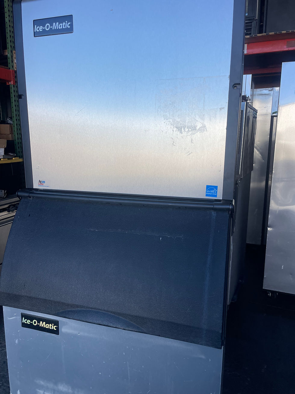 iceomatic ice machine 1000lbs