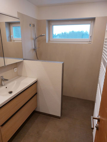 Badezimmer erneuert von Fliesen- & Plattenverlegung Hannes Offenbacher
