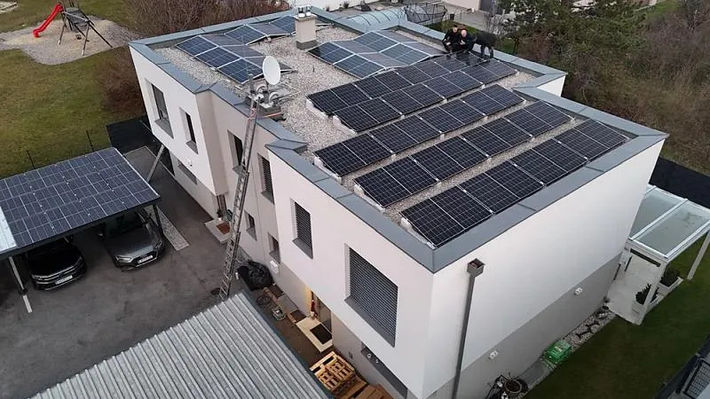 Solarmodule montiert von Elektro Timker