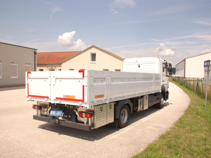 Lkw-Aufbau realisiert von Karosseriebau Eßmeister