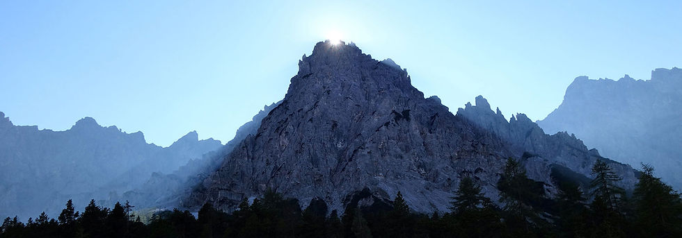 Hintergrundbild Berglandschaft