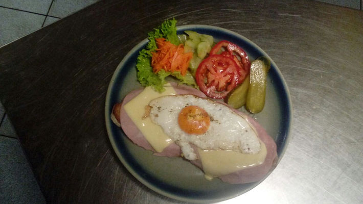 Frühstück im Gasthaus Singer