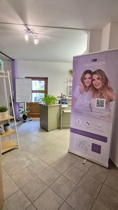 Abnehmen im Liegen Borna Studio Eingangsbereich