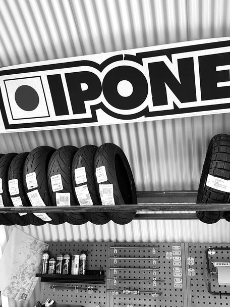 Reifen zum Kauf in der MST-Motorcycle Station