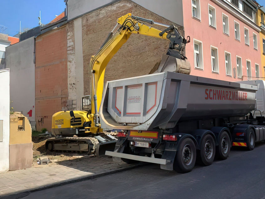 Bauschutttransport der KIKO Transporte Mesic GmbH