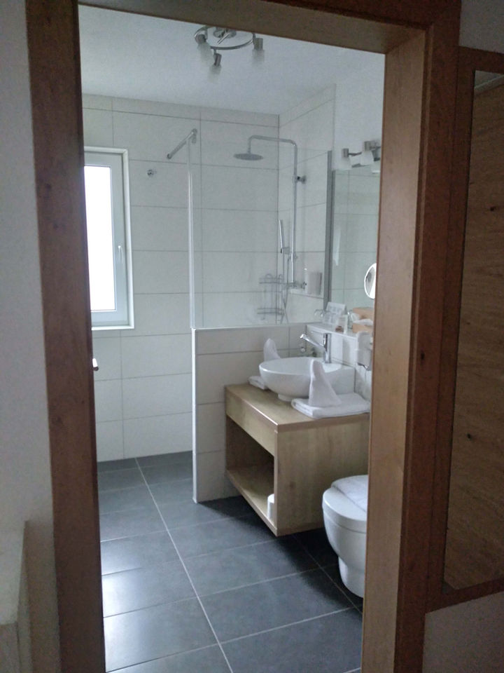 Bathroom in Pension Ballwein