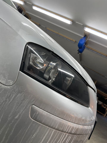 Auto zur Außenaufbereitung vorher