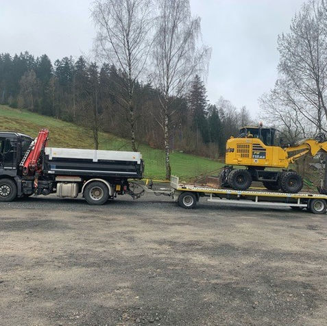 Baggertransport der Firma HTB-Pluskiewitz