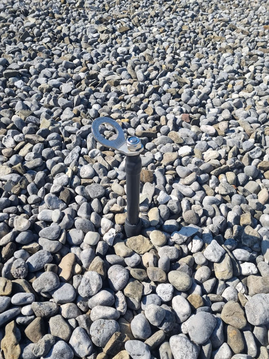 Einzelanschlagpunkt montiert von der SafeWay Arbeitsschutz HandelsGmbH