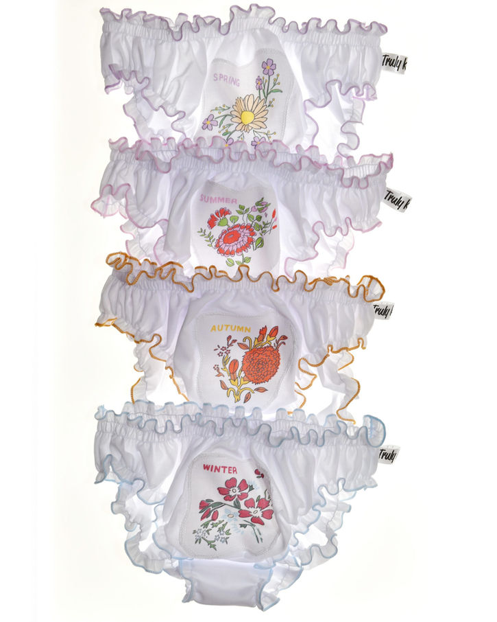 4 pants with floral motifs to represent the 4 seasons.